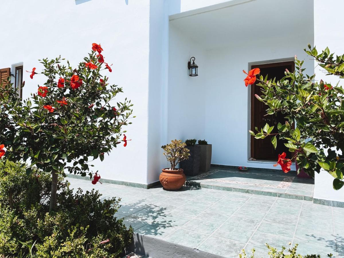 Luxury 3BR Sunrise Villa , Seaside Gyrismata Skyros Exterior foto
