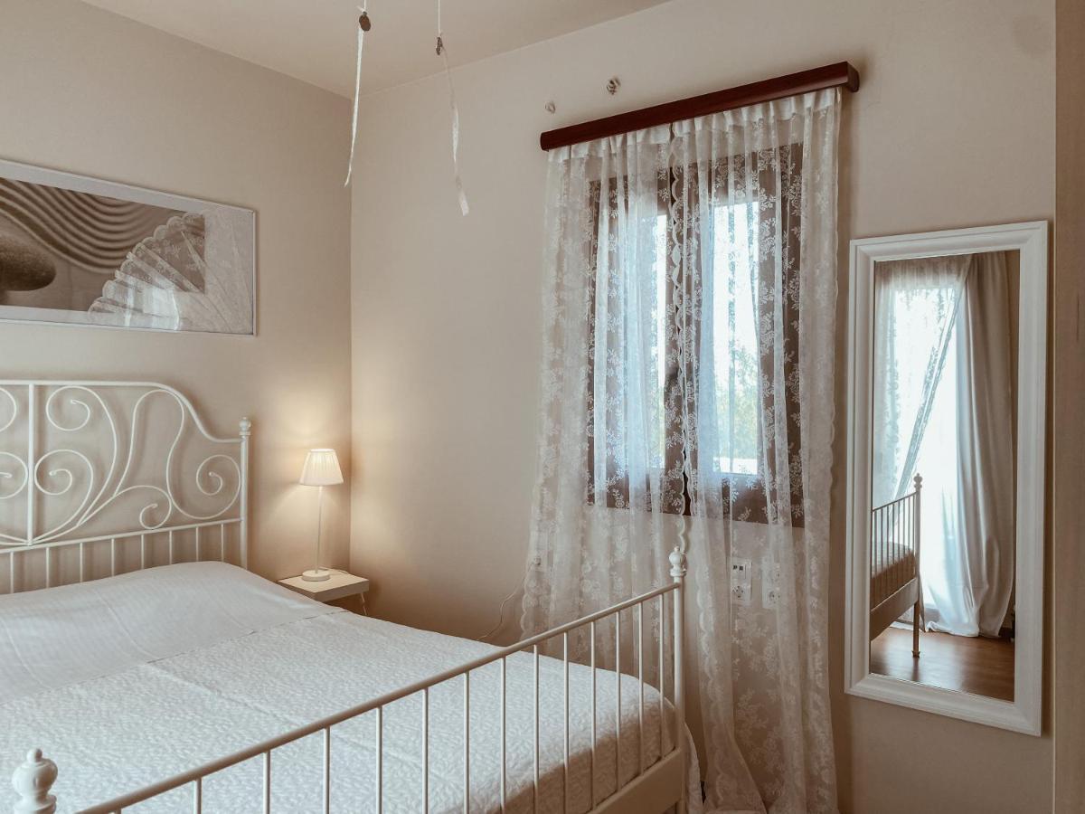 Luxury 3BR Sunrise Villa , Seaside Gyrismata Skyros Exterior foto